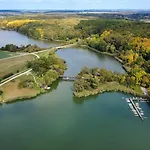 G24 Woodhouse Kaposvár