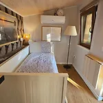 G24 Woodhouse Lägenhet *