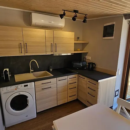 G24 Woodhouse Капошвар