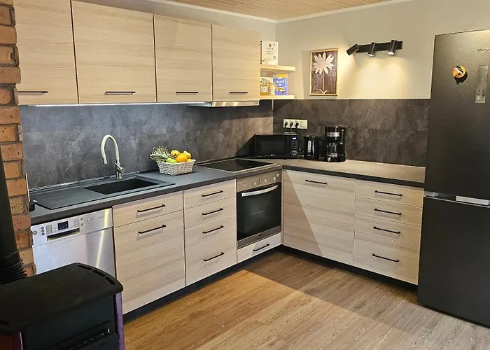G24 Woodhouse